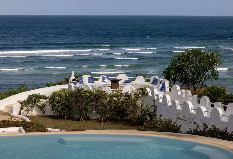 هتل Msambweni Beach House