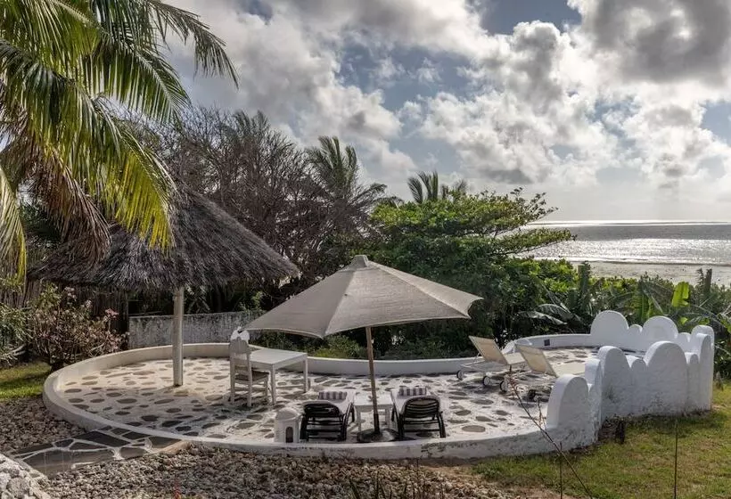 هتل Msambweni Beach House