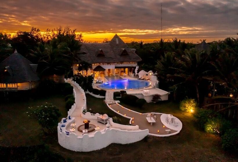 هتل Msambweni Beach House