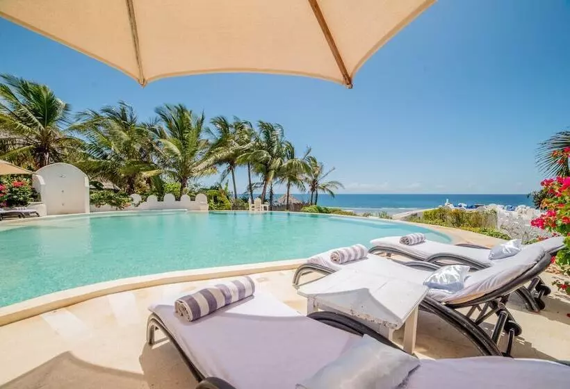 هتل Msambweni Beach House