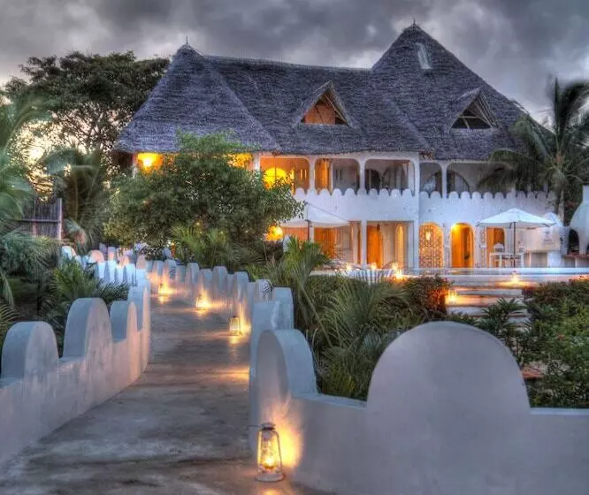 هتل Msambweni Beach House