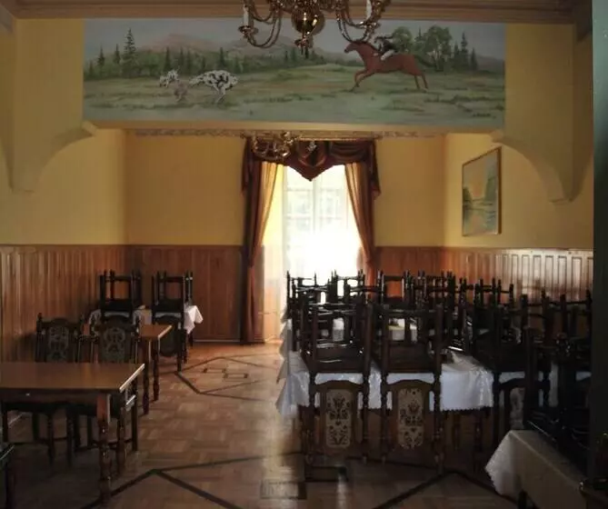 Hotelli Palac W Czyzowie Szlacheckim