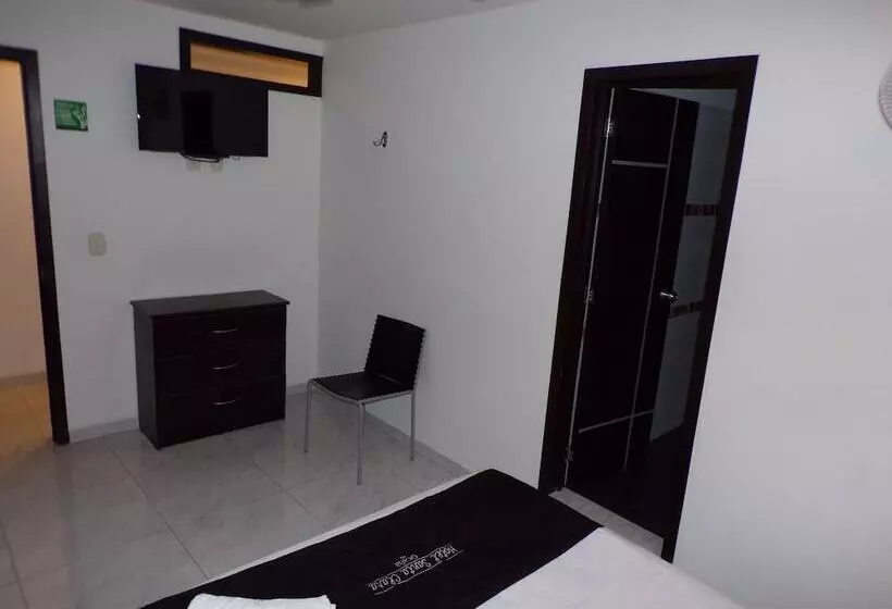 ホテル Santa Clara Ocaña