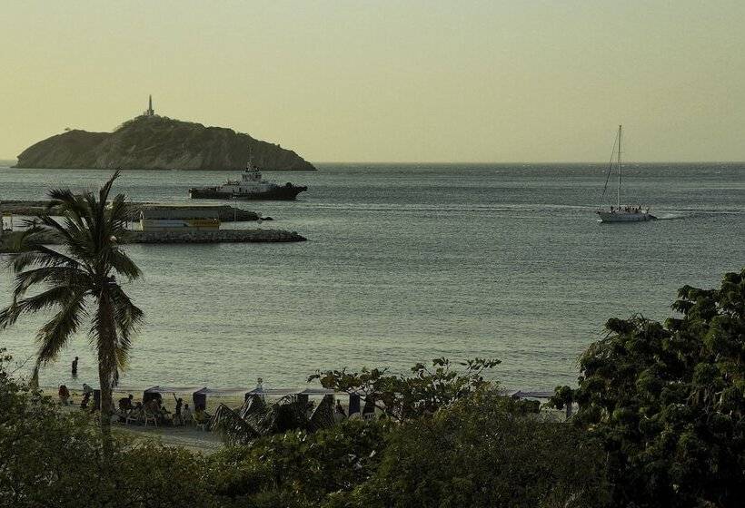 בית מלון כפרי Sol Inn   Santa Marta