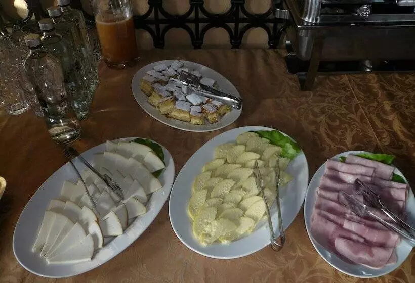 ホテル Turnul