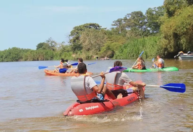 La Natura Hostel