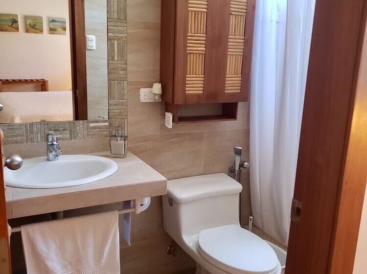 بنسيون Casa Ayangue