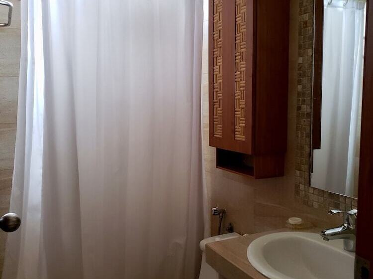 بنسيون Casa Ayangue