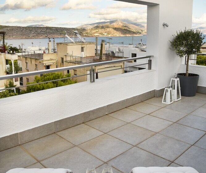 פנסיון The Coolest Loft & Terrace Varkiza Sv