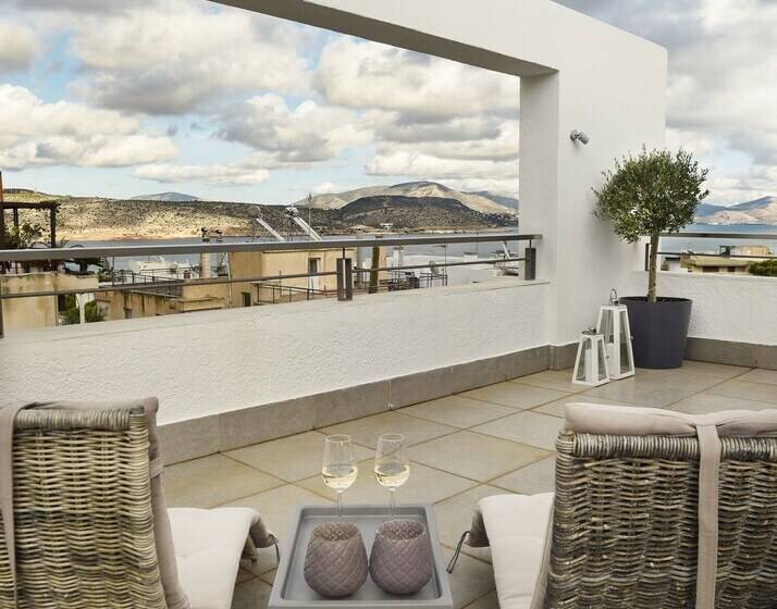 פנסיון The Coolest Loft & Terrace Varkiza Sv