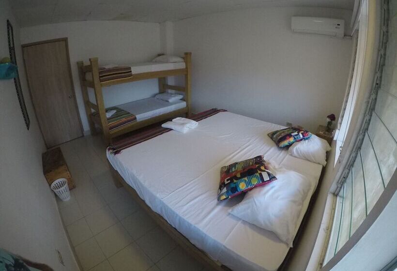 Urantia Planet Hostel