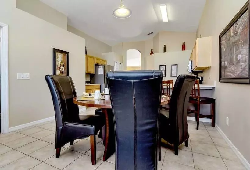Aviana Resort  Beautiful 5bd/3ba Pool Home #5av316