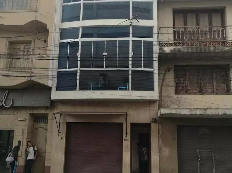 Hostal El Farol   Hostel