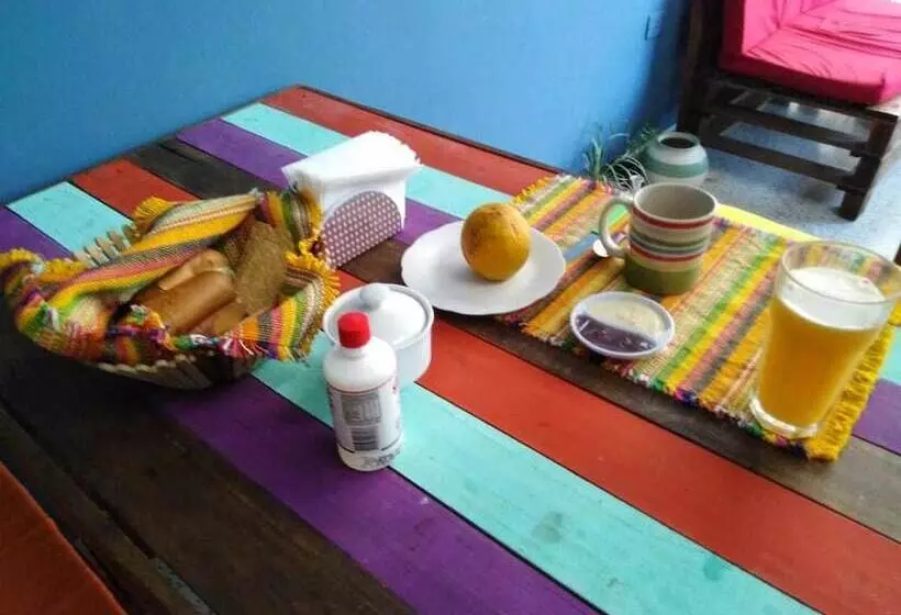 Hostal El Farol   Hostel