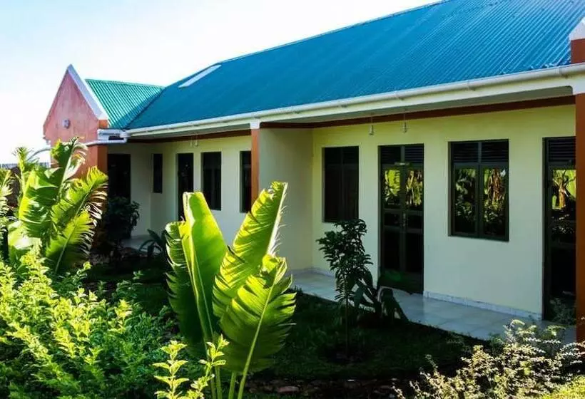 هتل Bwindi Cultural Centre