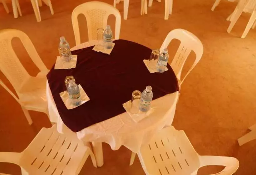 هتل Bwindi Cultural Centre