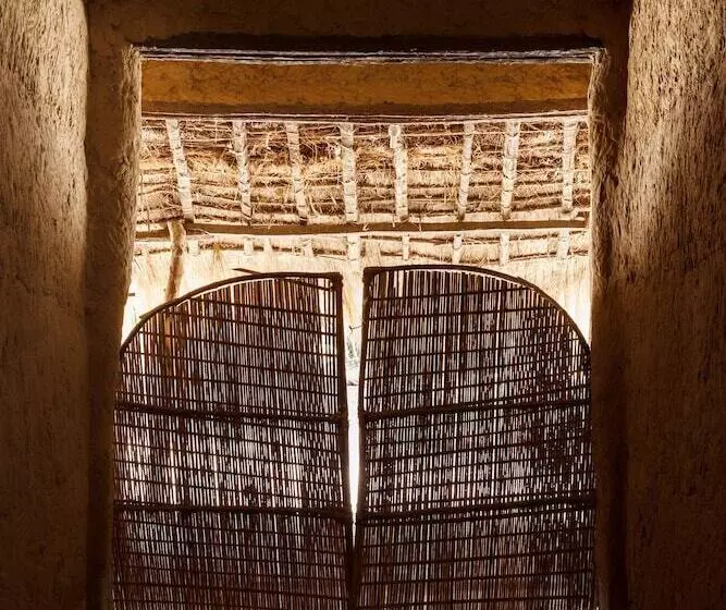 هتل Campement Solidaire De Seleki