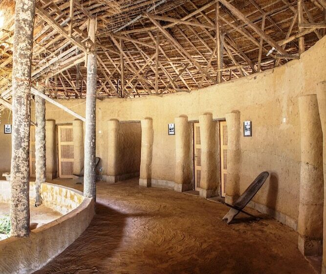 هتل Campement Solidaire De Seleki