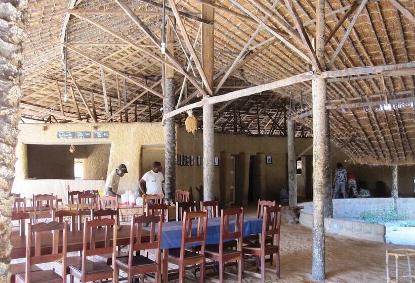 هتل Campement Solidaire De Seleki