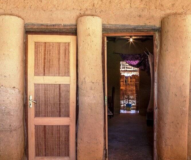 هتل Campement Solidaire De Seleki