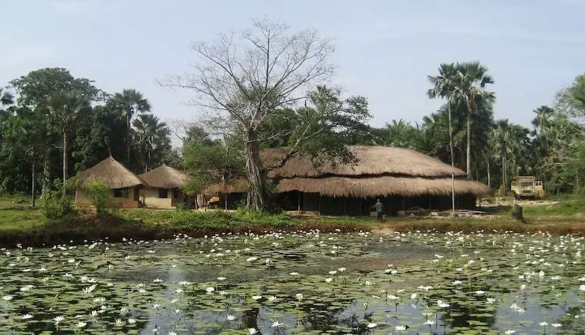 هتل Campement Solidaire De Seleki