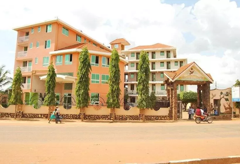 هتل Continental Iganga