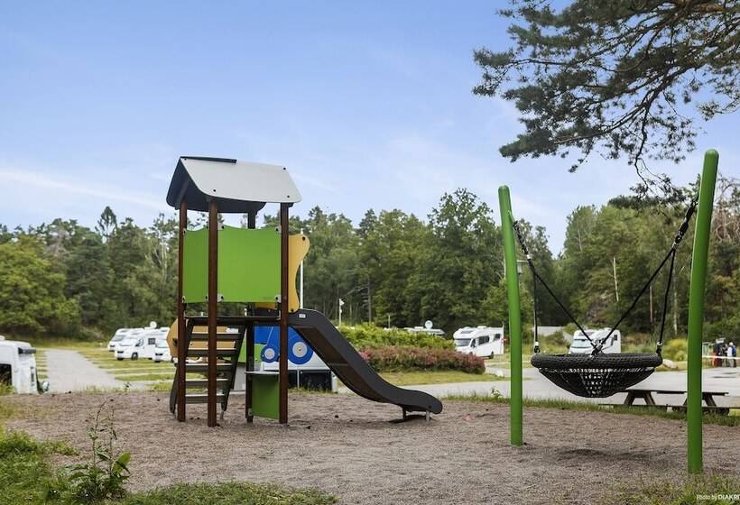 בית מלון כפרי First Camp City Stockholm