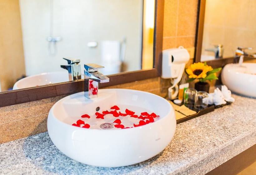 هتل Hamya Hotsprings And Resort