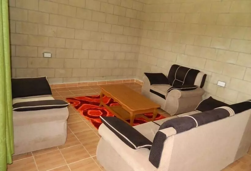 هتل Lalanasi Lodge