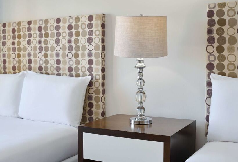 Ilikai Hotel Condo With Kitchen And Ocean View