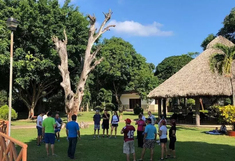 Maju Hotel Campestre & Spa