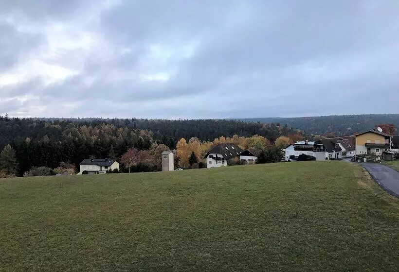 ペンション Cafe Best Gaestezimmer