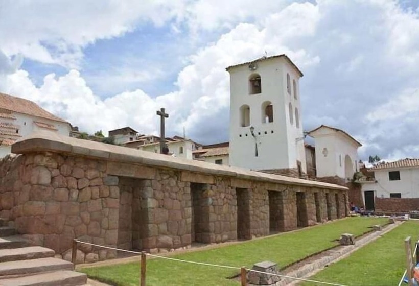 ペンション Munay Tika Family House