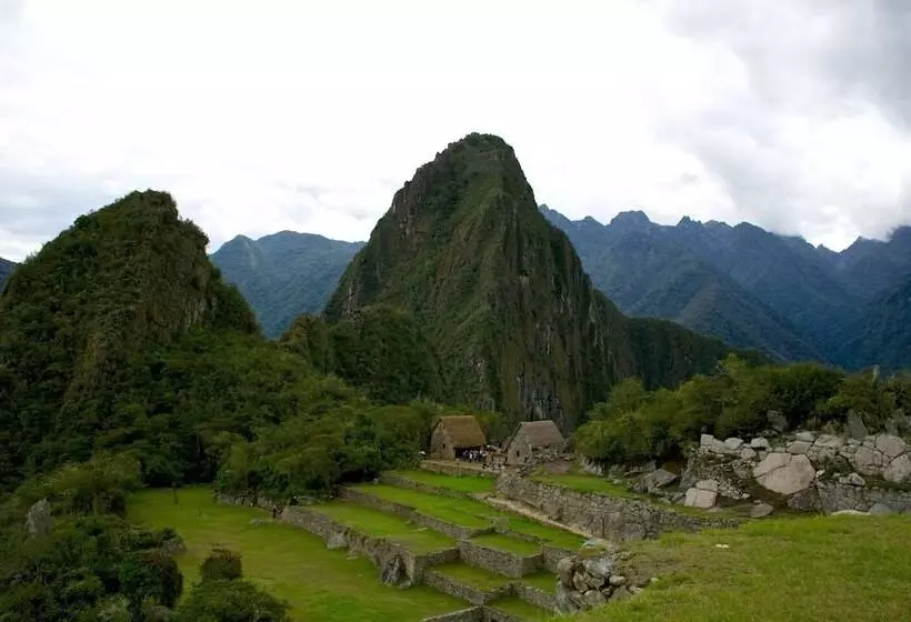 ペンション Munay Tika Family House