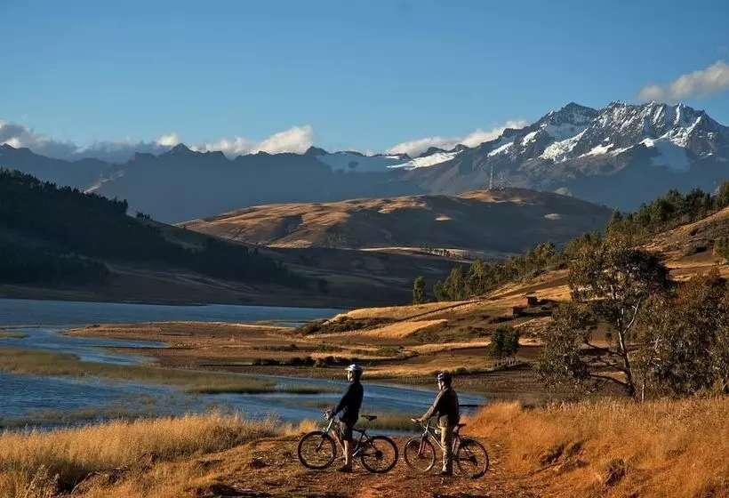 ペンション Munay Tika Family House