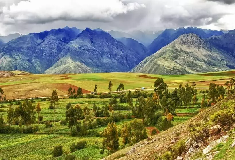 ペンション Munay Tika Family House