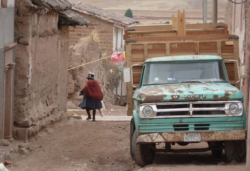 ペンション Munay Tika Family House