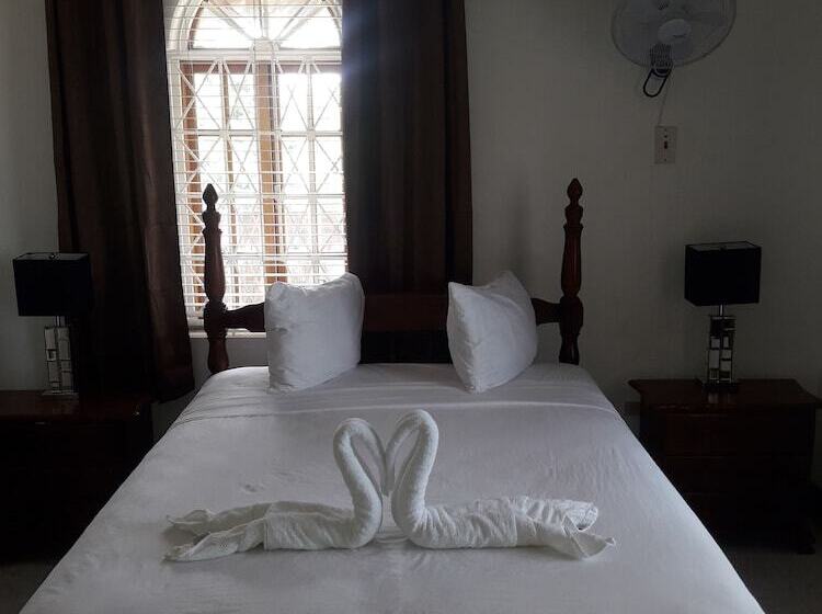 پانسیون Rooms On The Ridge