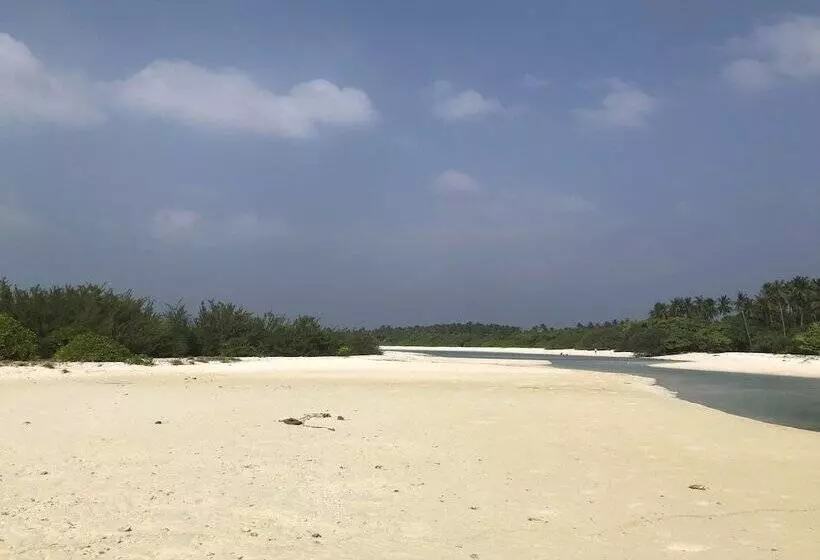 پانسیون Tropical Sands Kelaa