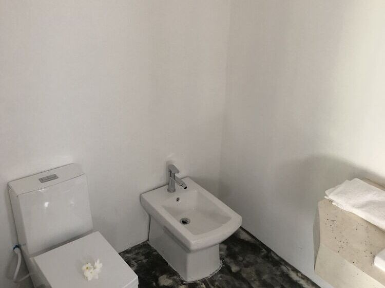 پانسیون Tropical Sands Kelaa