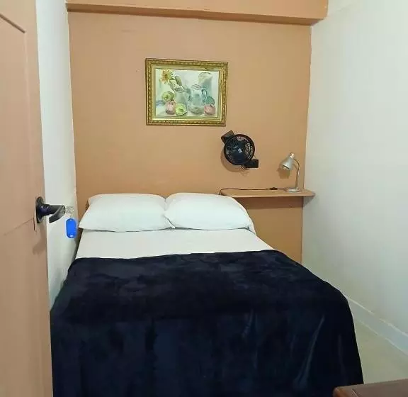 ユースホステル Hostal Casa Primavera