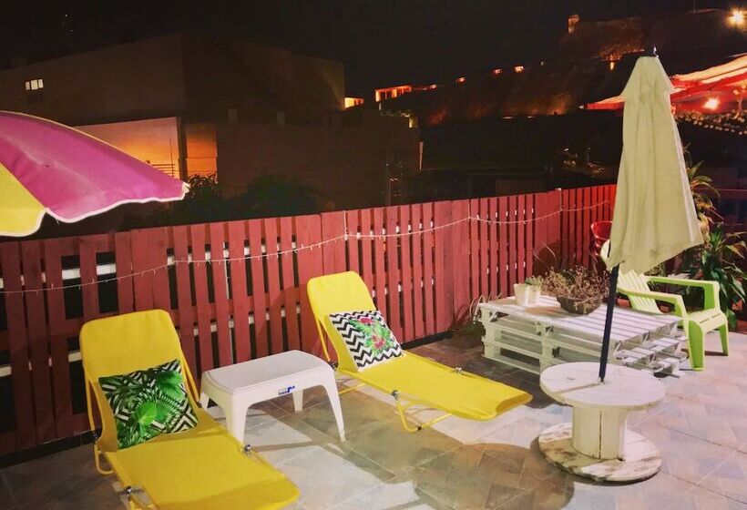 Hostel Mirador Del Castillo