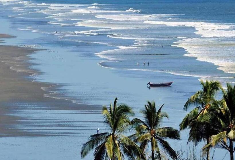 تختخواب و صبحانه Caleta