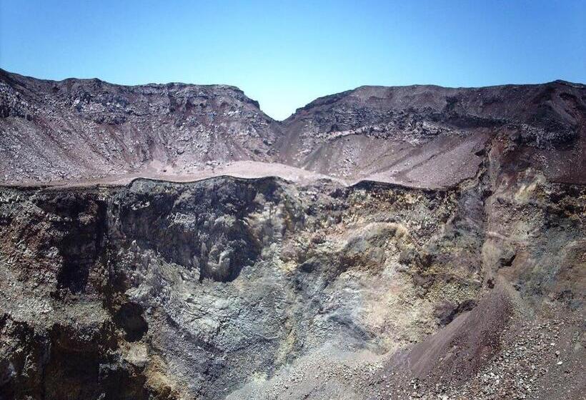 تختخواب و صبحانه Caleta