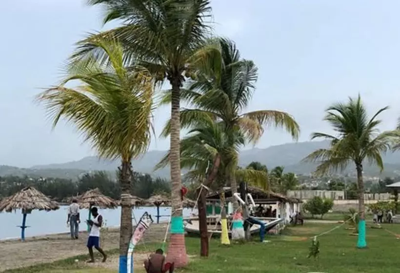 تختخواب و صبحانه Evasion