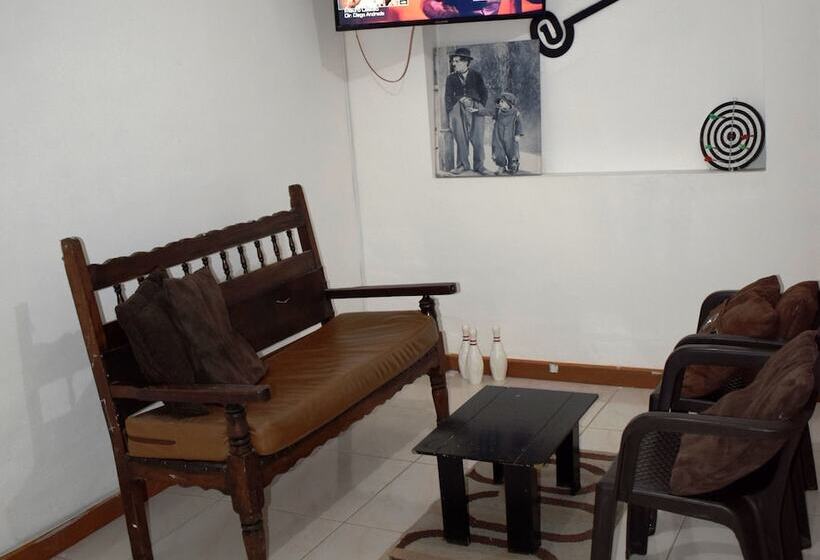 Hostal Casa Nostra Hostel