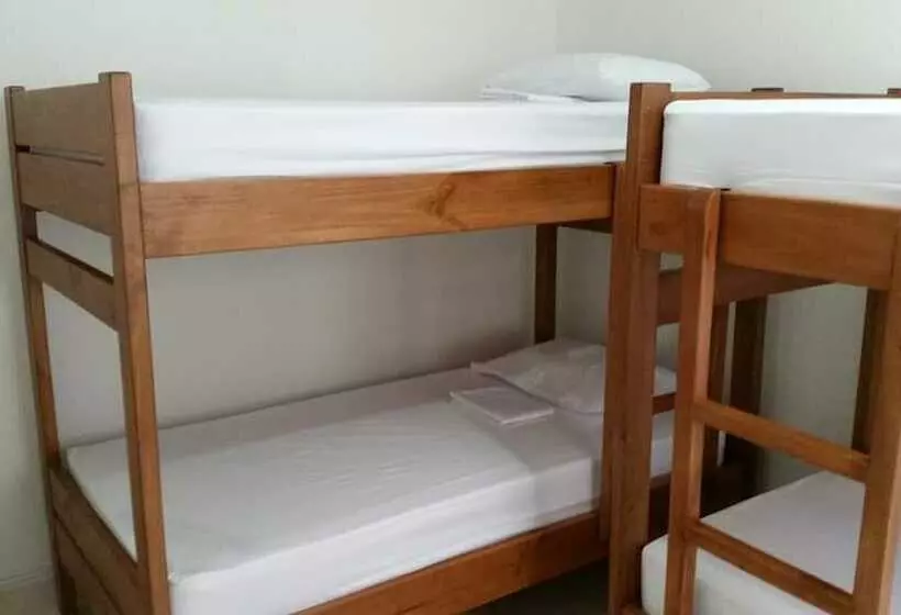 ユースホステル Hostal Casa Primavera