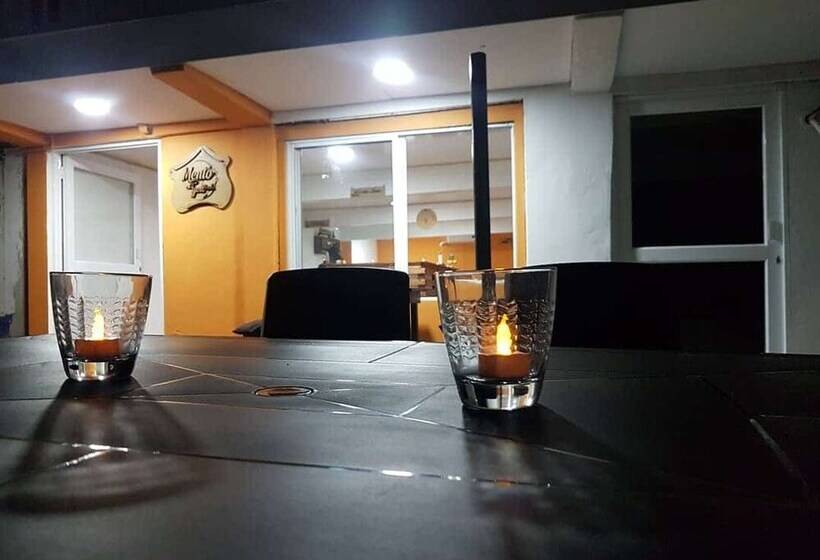 مسافرخانه Posada Lia