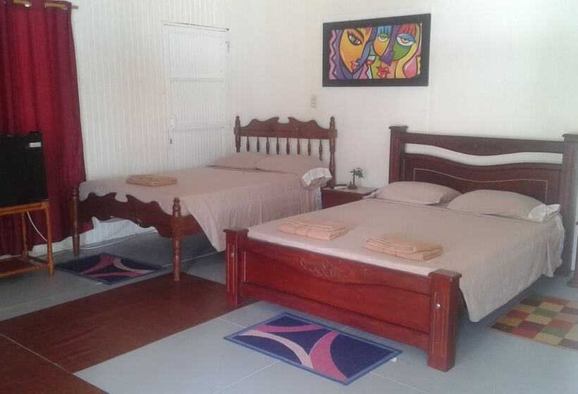 مسافرخانه Posada Lia