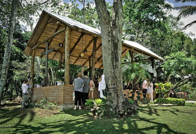 هتل Eco Resort Colpa Caranda